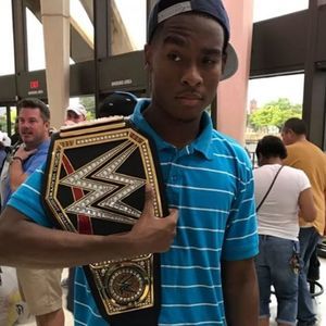 Meet your Posher, Cameron